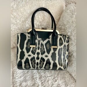 Elegant Leopard Print Satchel with Black Accents​​